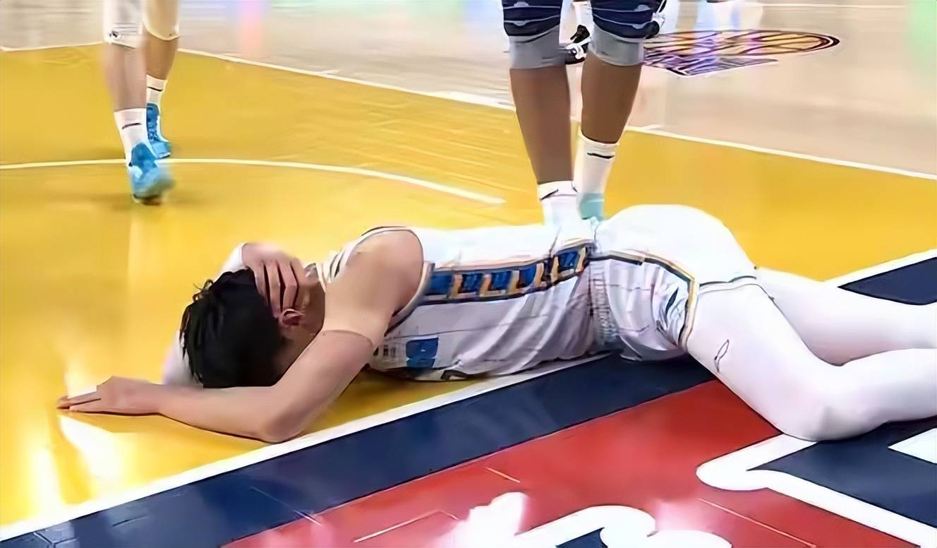 爱游戏登录入口-山东男篮赛前伤情更新，志在法甲名次提升，气氛紧张，纪律约束更严格的简单介绍-爱游戏登录入口